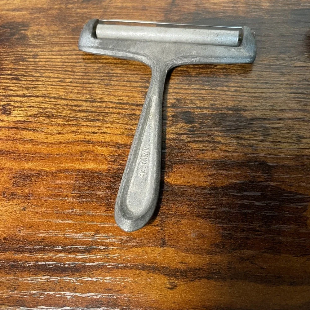 Vtg  Susi Swiss Garlic Press, Vtg CK. Taiwan Cheese Slicer Aluminum Lot